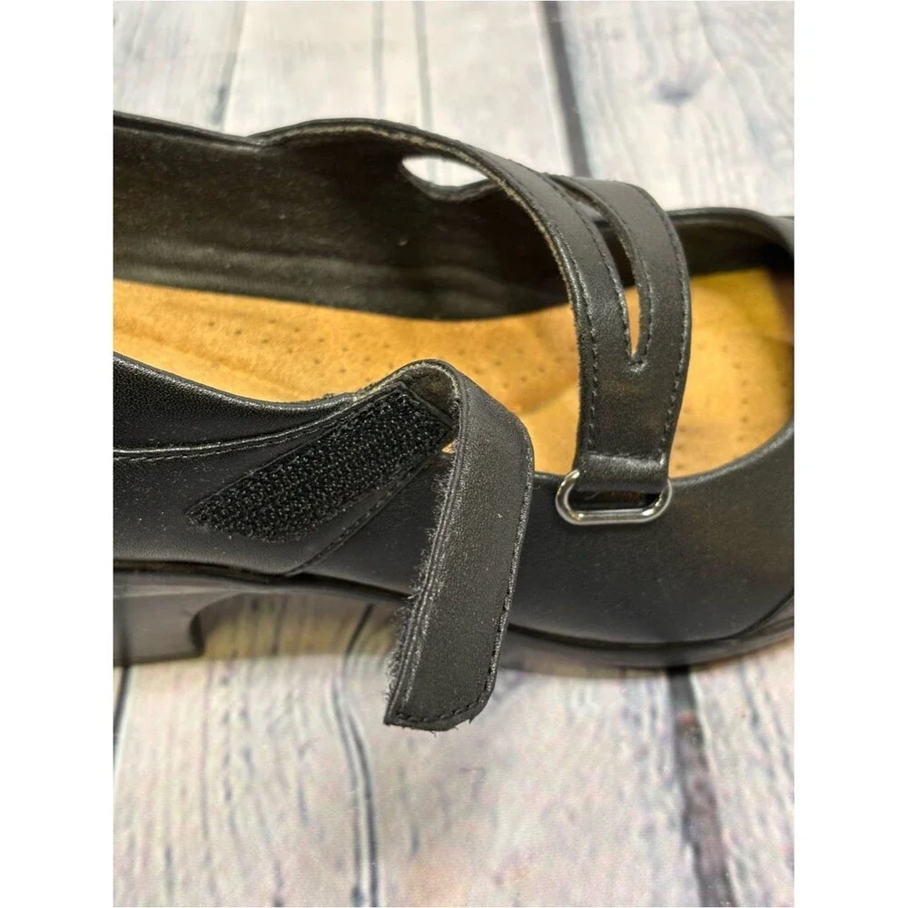Clarks Emily Clover Black Leather Timeless Classic Elegant Mary Jane Shoes 8.5